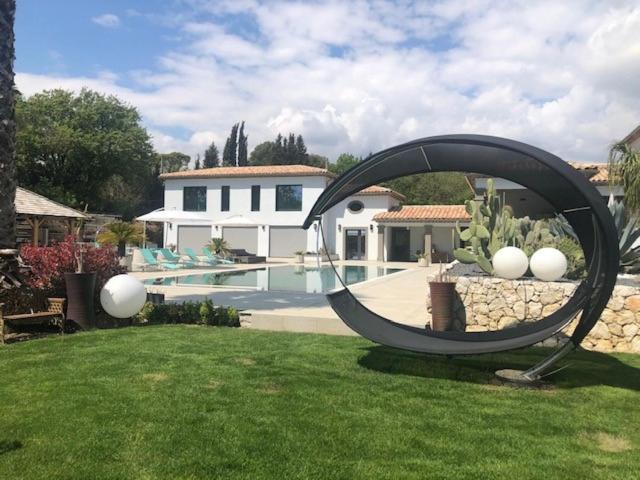 Photo of Others in Chateauneuf-Grasse