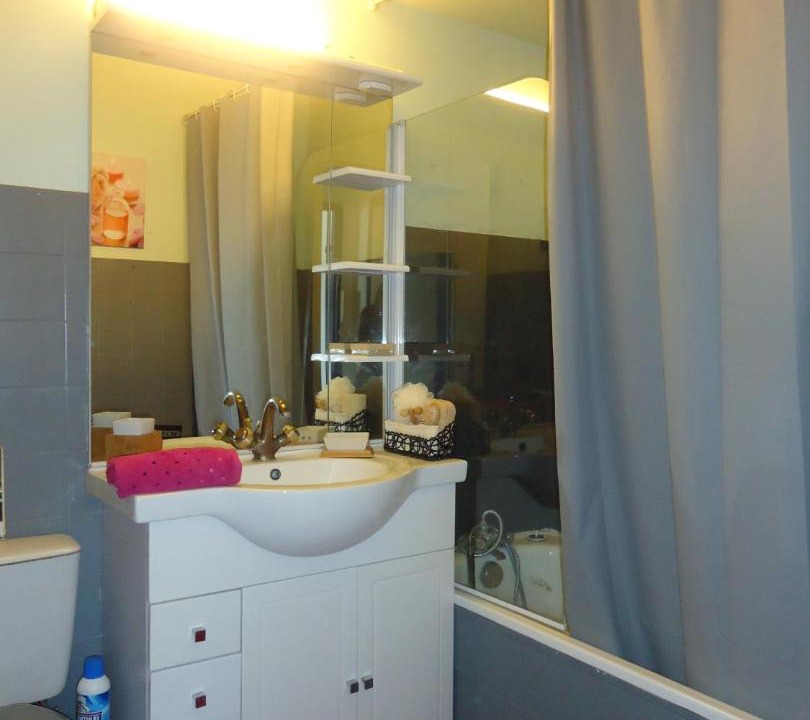 Photo of Bathroom in Golfe Juan