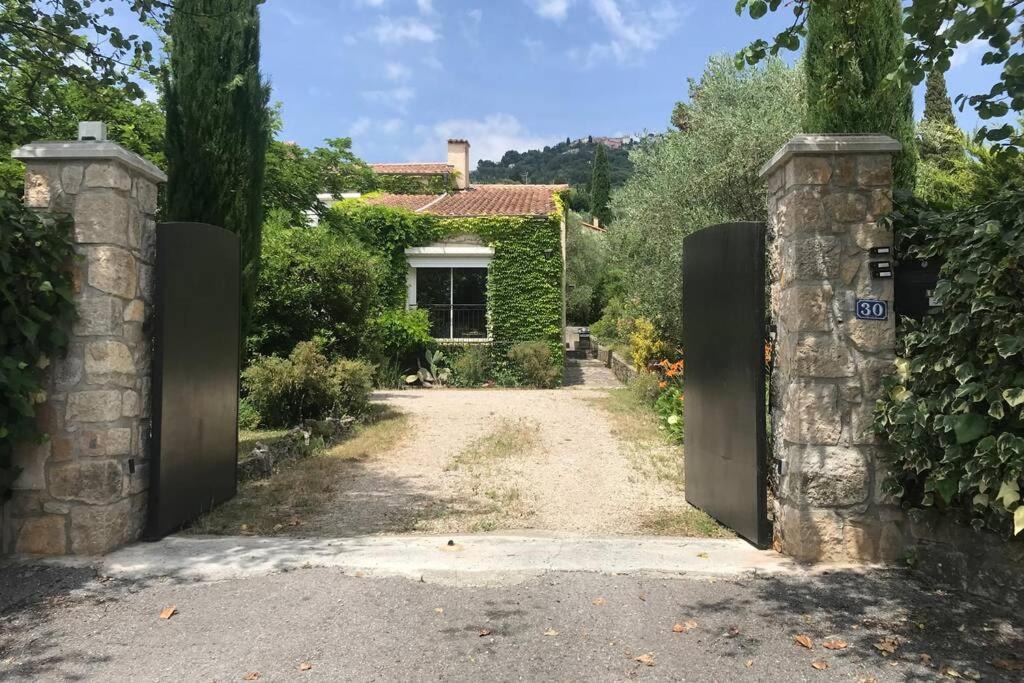 Photo of Buildings in Peymeinade