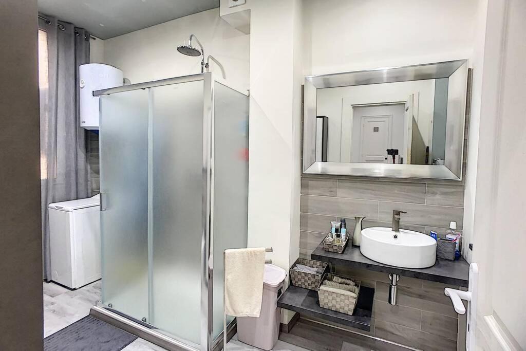 Photo of Bathroom in Beausoleil