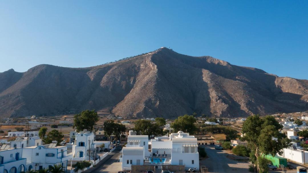 Photo of Others in Perissa