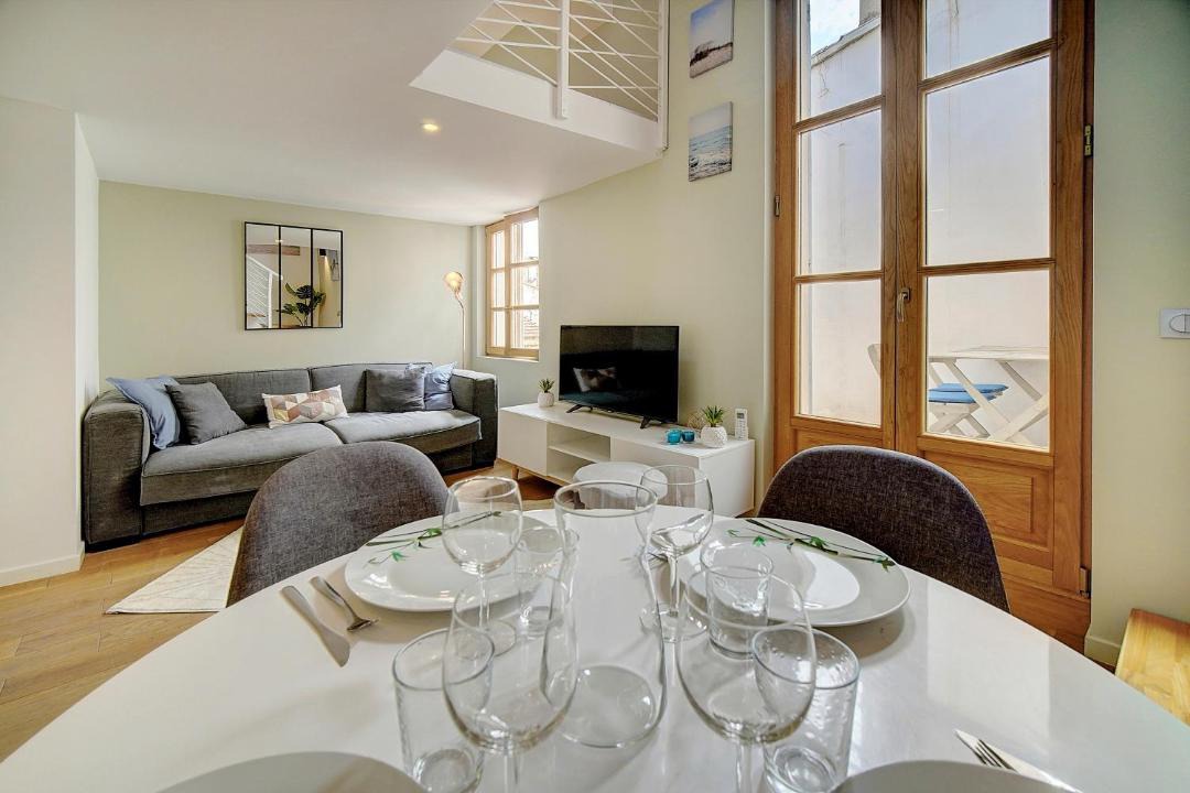 Photo of Livingroom in Cannes Old Town