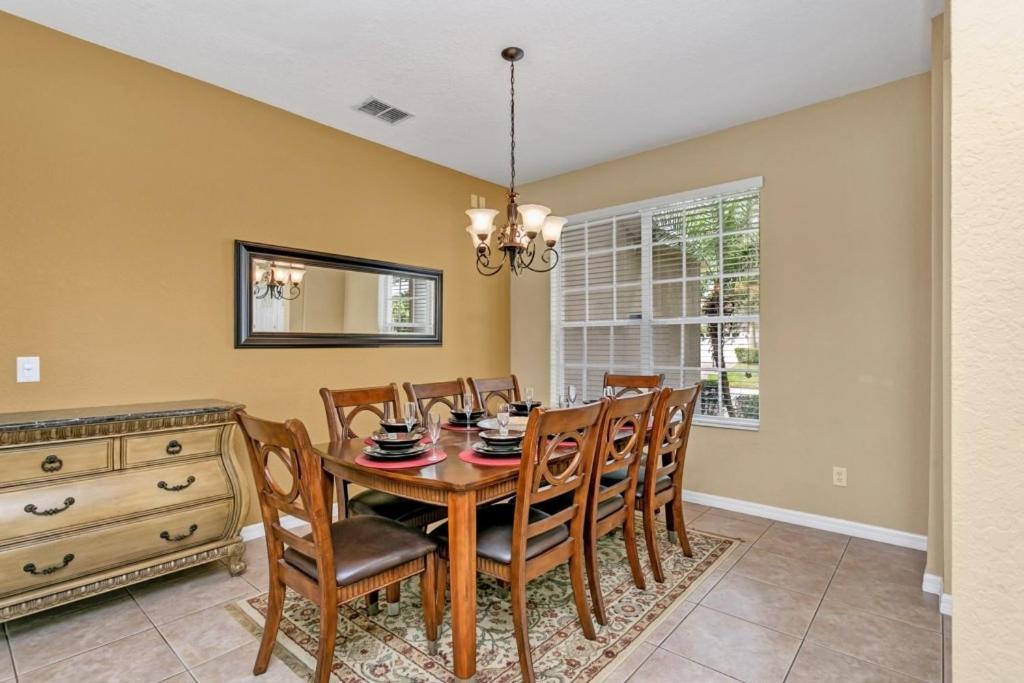 Photo of Livingroom in Highlands Reserve