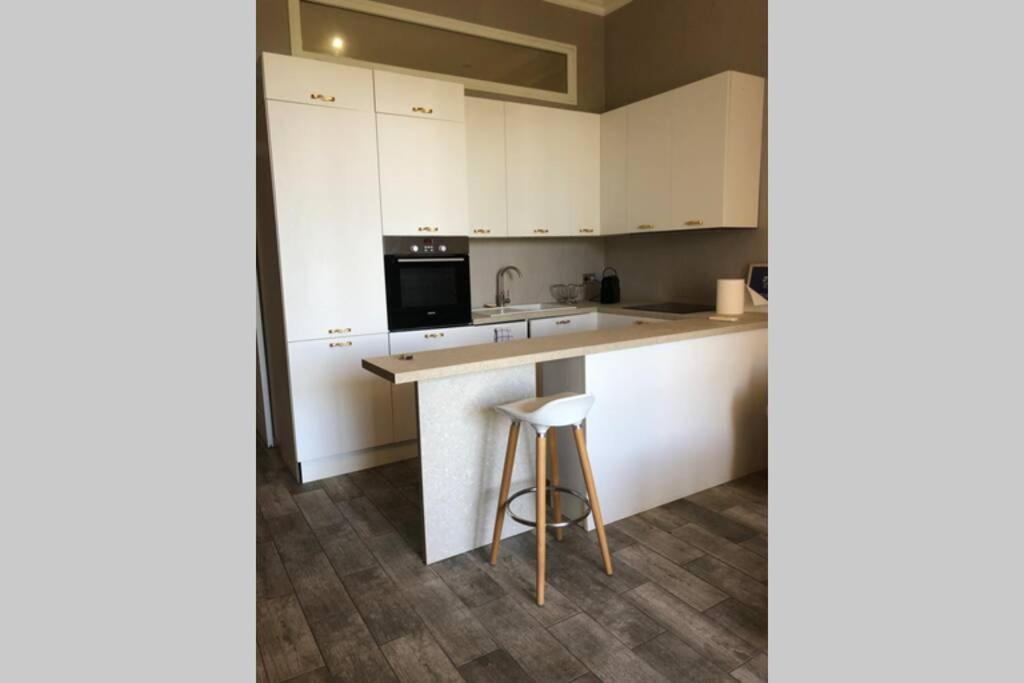 Photo of Kitchen in California - Pezou