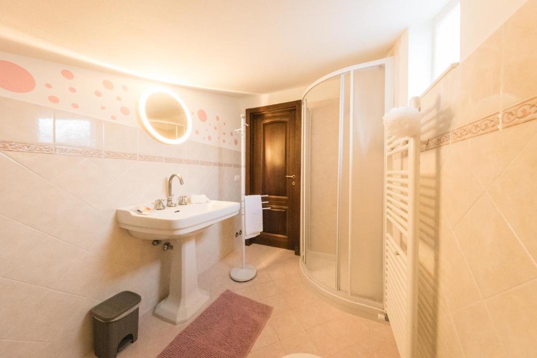 Photo of Bathroom in Pomaia