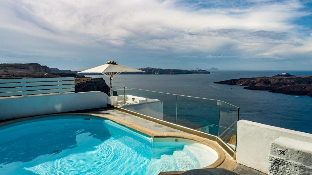 Photo of Others in Fira