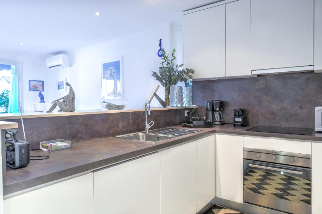 Photo of Kitchen in Prado - Republique
