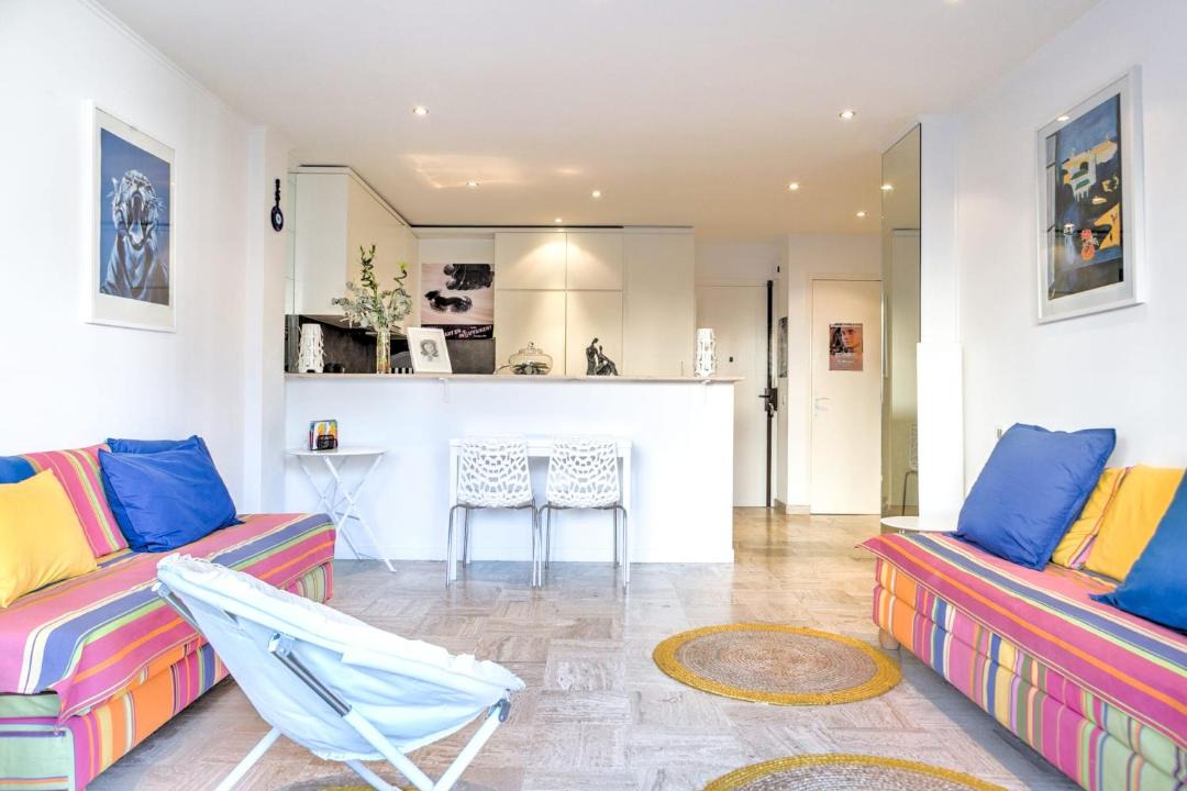 Photo of Livingroom in Prado - Republique