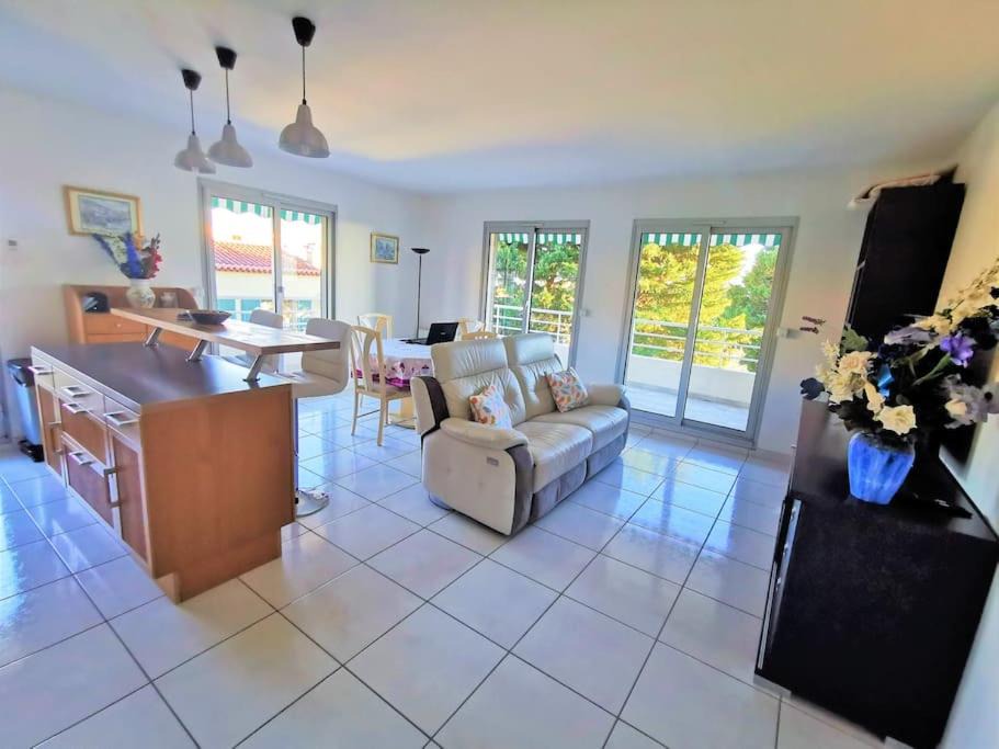 Photo of Livingroom in Saint-Laurent-du-Var