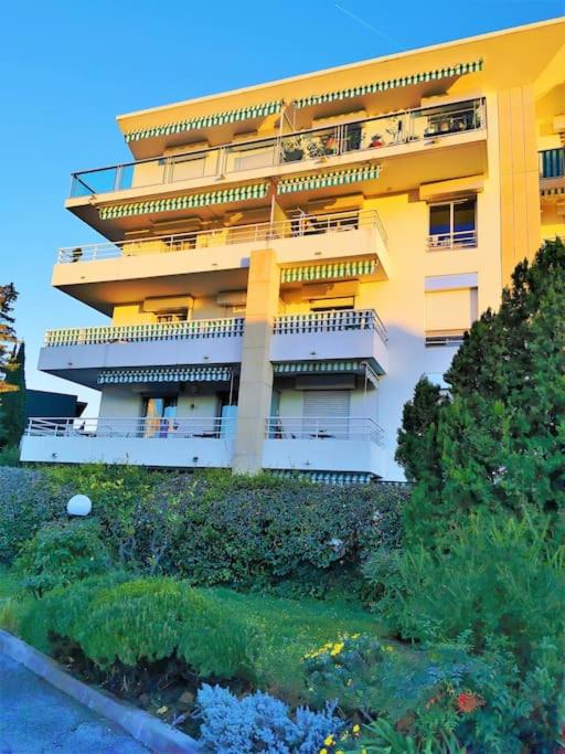 Photo of Buildings in Saint-Laurent-du-Var