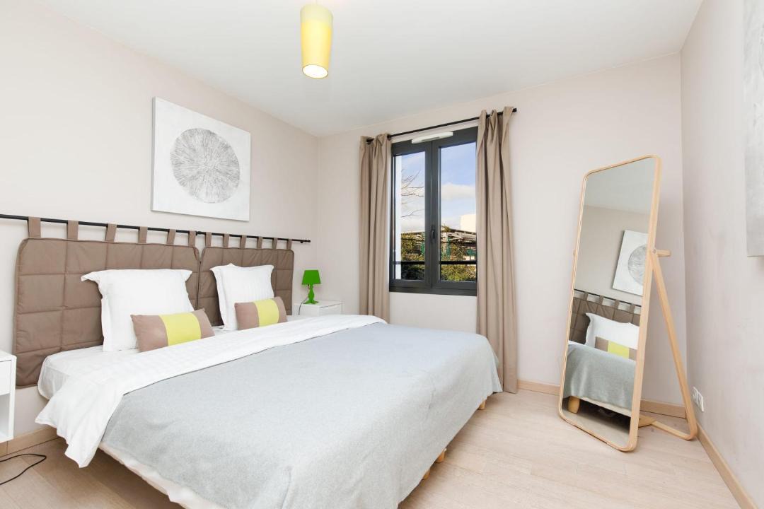 Photo of Bedroom in California - Pezou