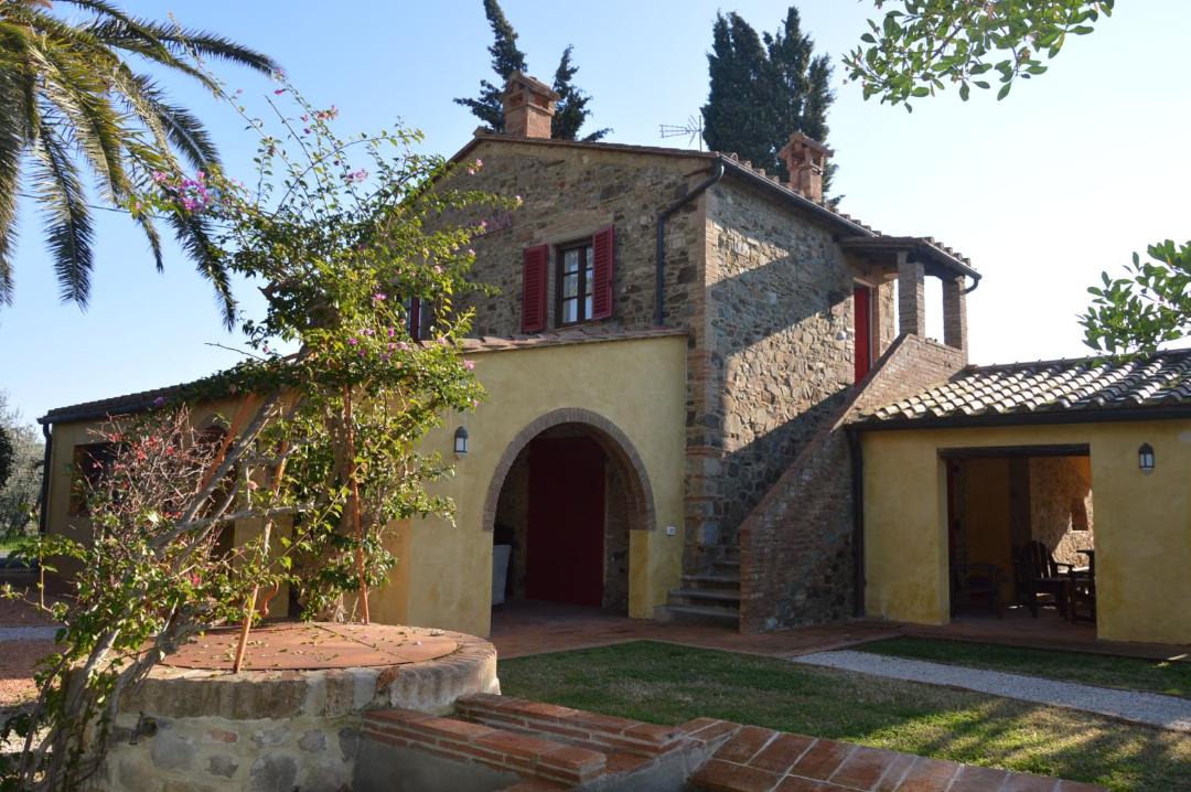 Photo of Buildings in Donoratico