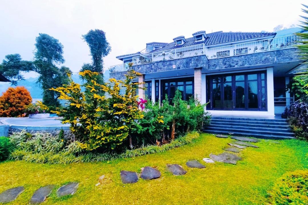 Photo of Buildings in Cipanas