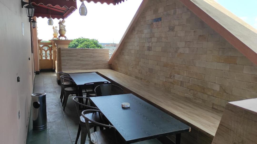 Photo of Patio Balcony in Metro