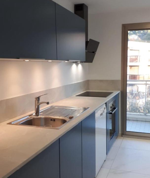 Photo of Kitchen in California - Pezou