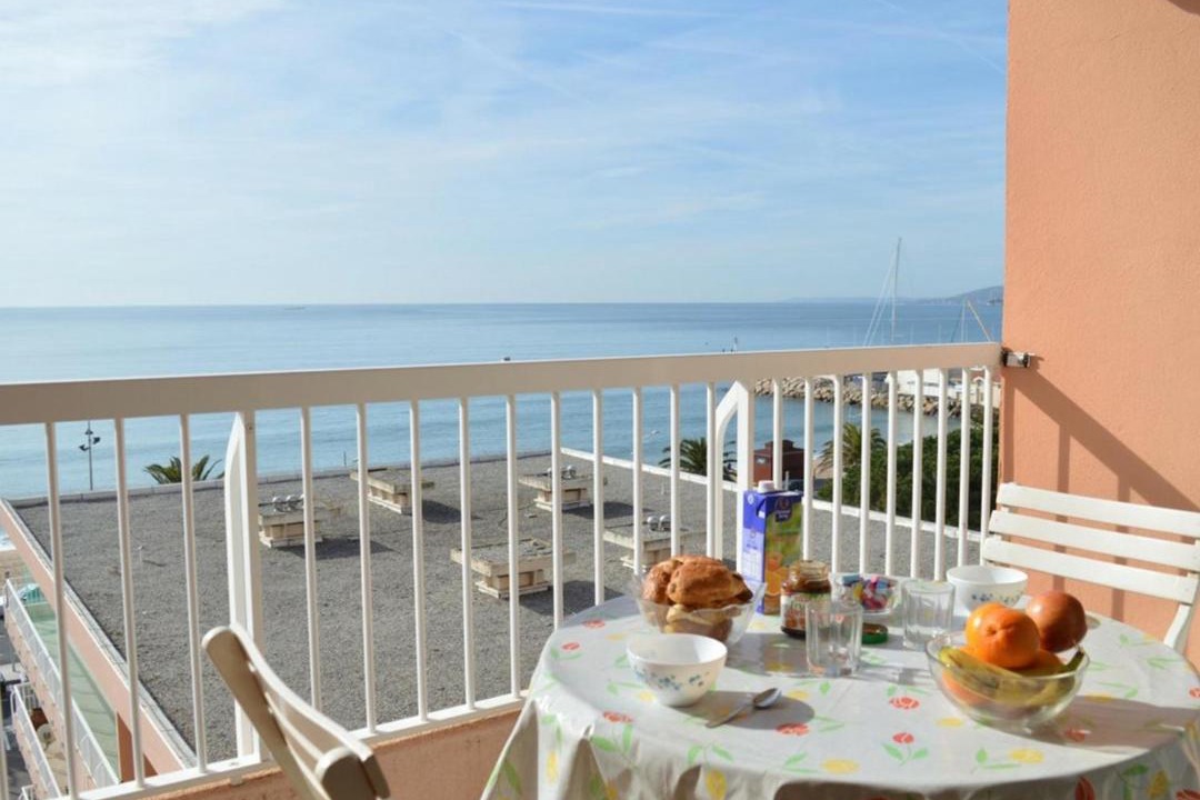 Photo of Patio Balcony in Frejus Plage