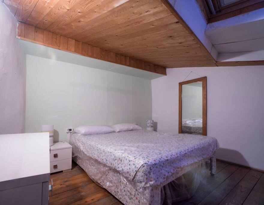 Photo of Bedroom in Lucca Historical Center