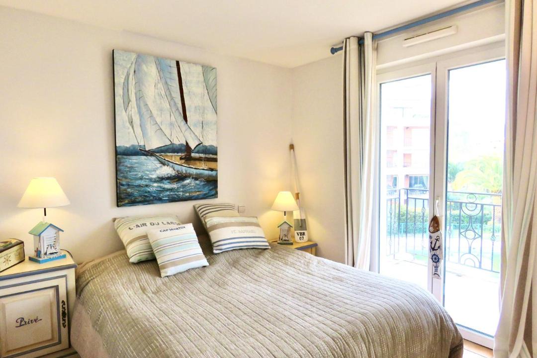 Photo of Bedroom in Sainte-Maxime City Centre