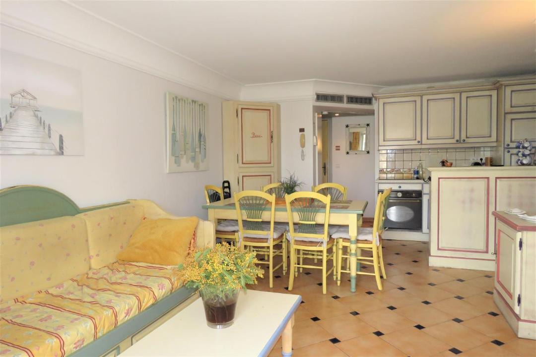 Photo of Livingroom in Sainte-Maxime City Centre