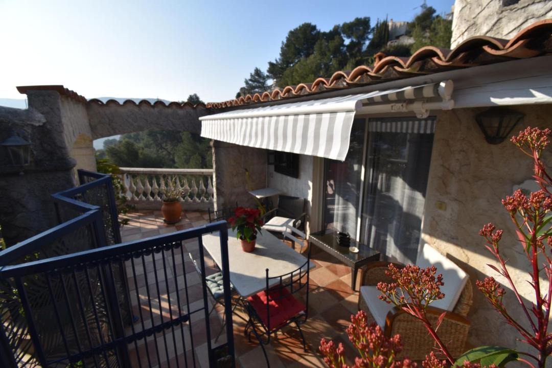 Photo of Patio Balcony in La Trinite