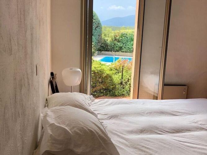 Photo of Bedroom in Roquefort-les-Pins
