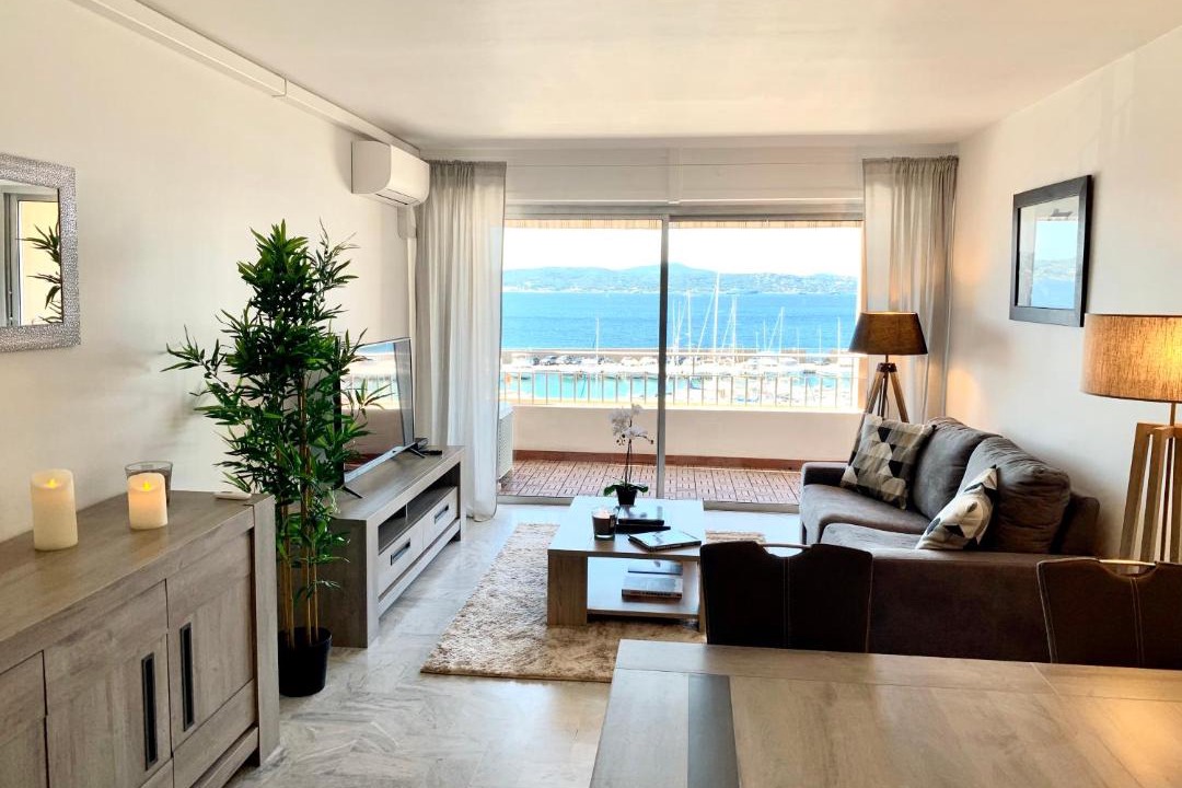 Photo of Livingroom in Sainte-Maxime City Centre