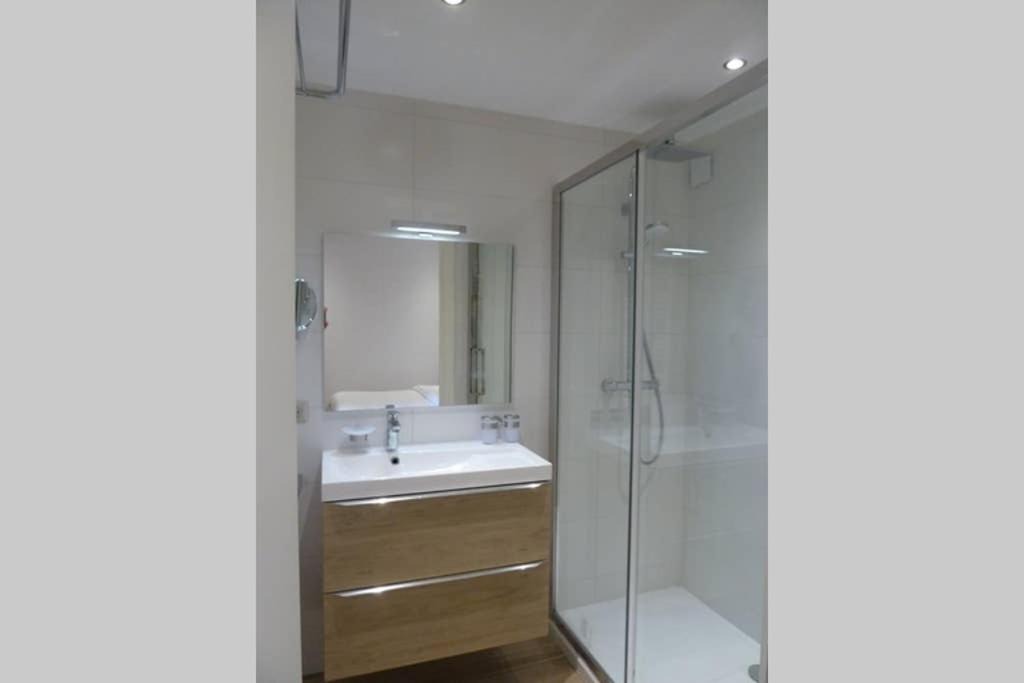 Photo of Bathroom in Golfe Juan