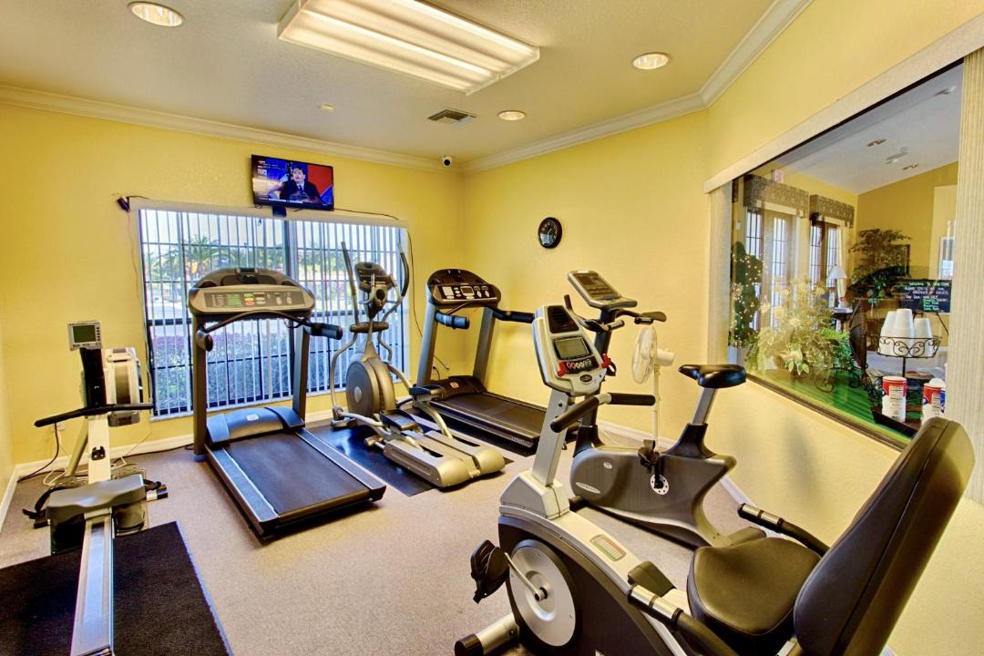 Photo of Livingroom in Four Corners