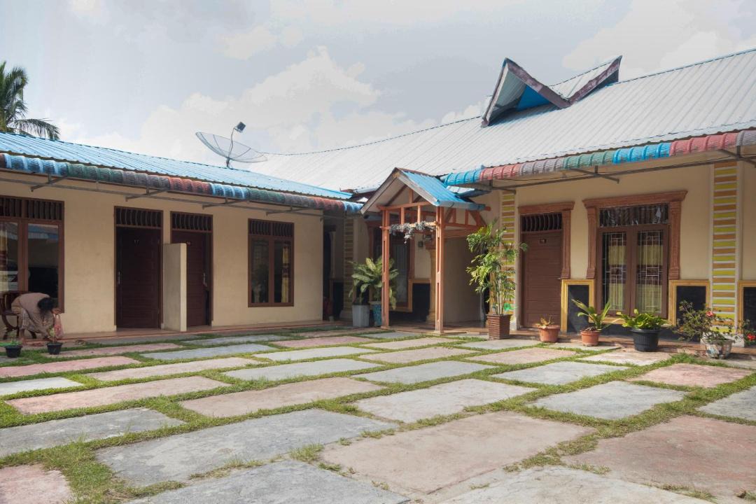 Photo of Buildings in Parapat