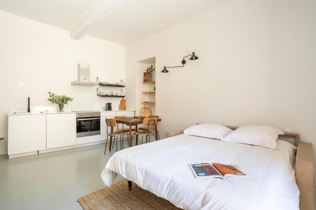 Photo of Bedroom in Antibes City Centre