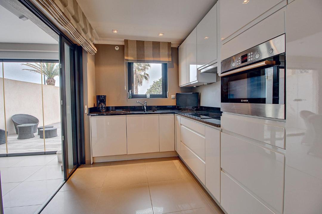 Photo of Kitchen in Sainte-Maxime City Centre