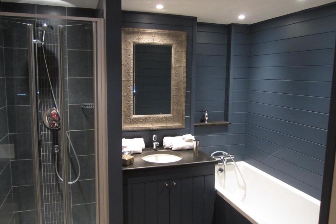 Photo of Bathroom in Sainte-Maxime City Centre