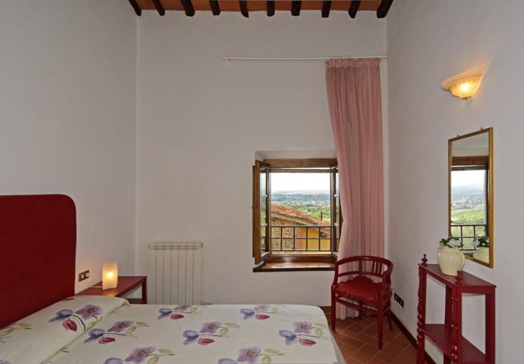 Photo of Bedroom in Massa e Cozzile