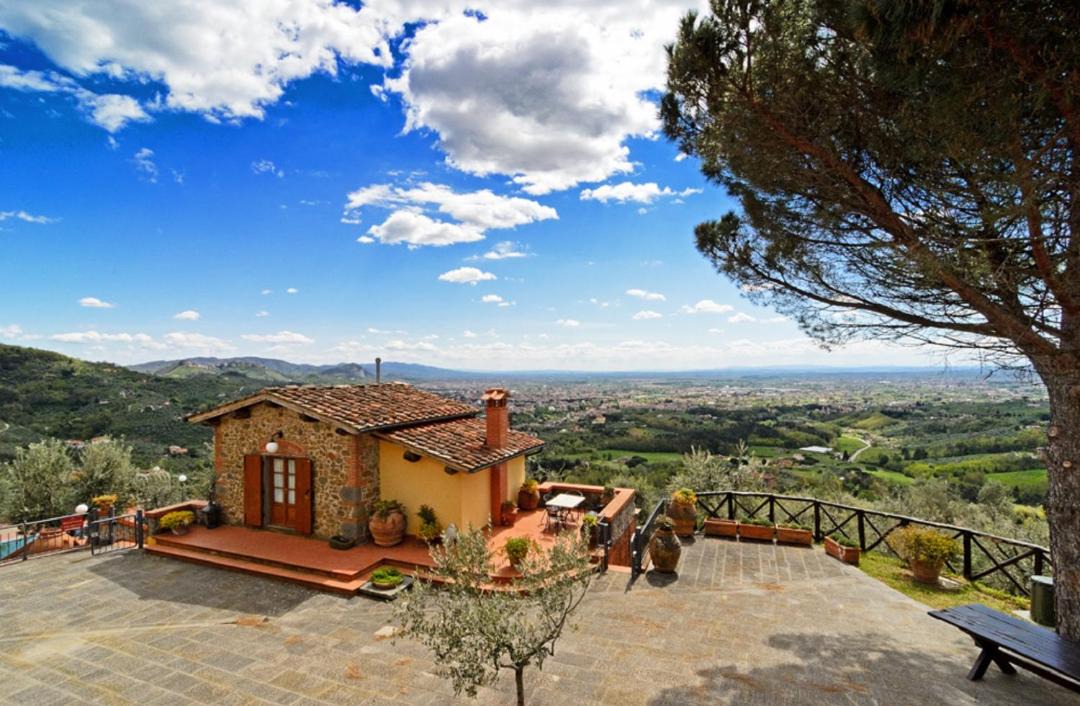 Photo of Buildings in Massa e Cozzile