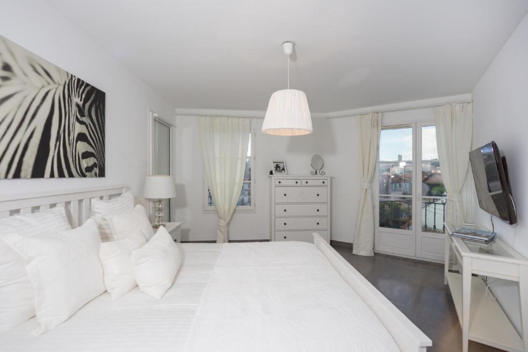 Photo of Bedroom in Saint-Tropez City Centre