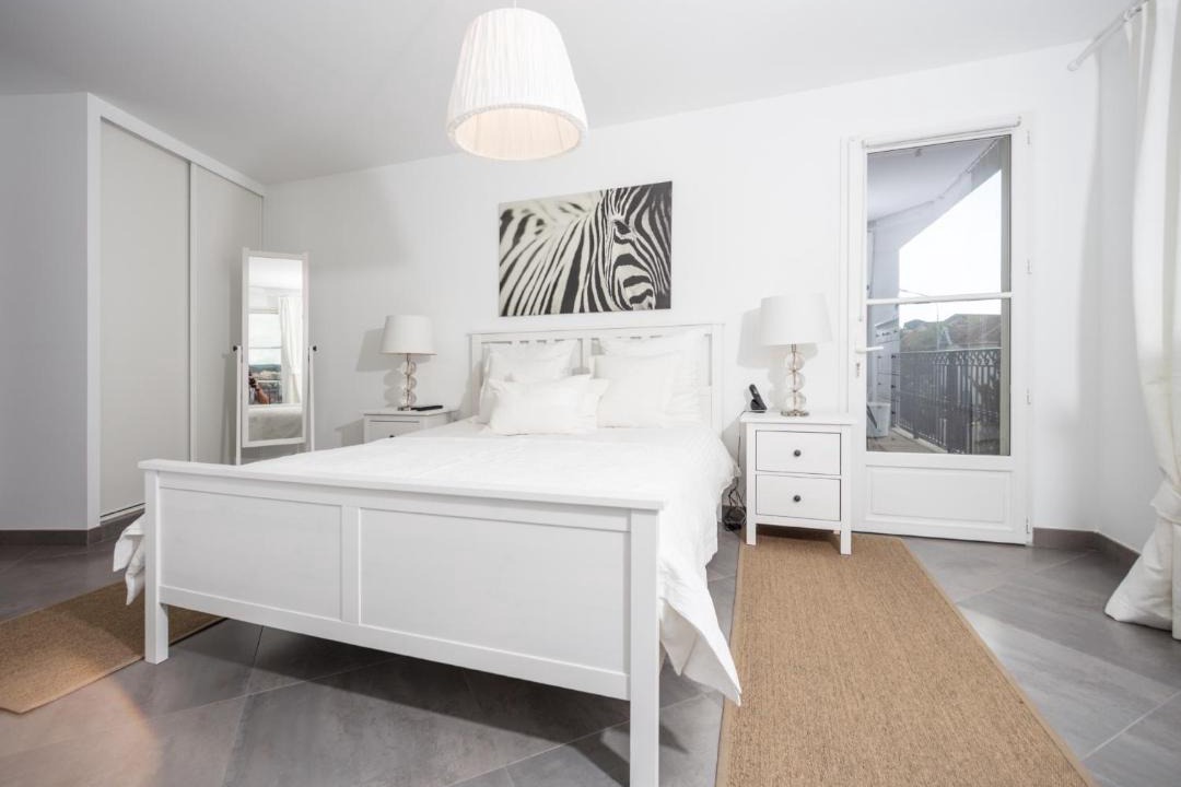 Photo of Bedroom in Saint-Tropez City Centre