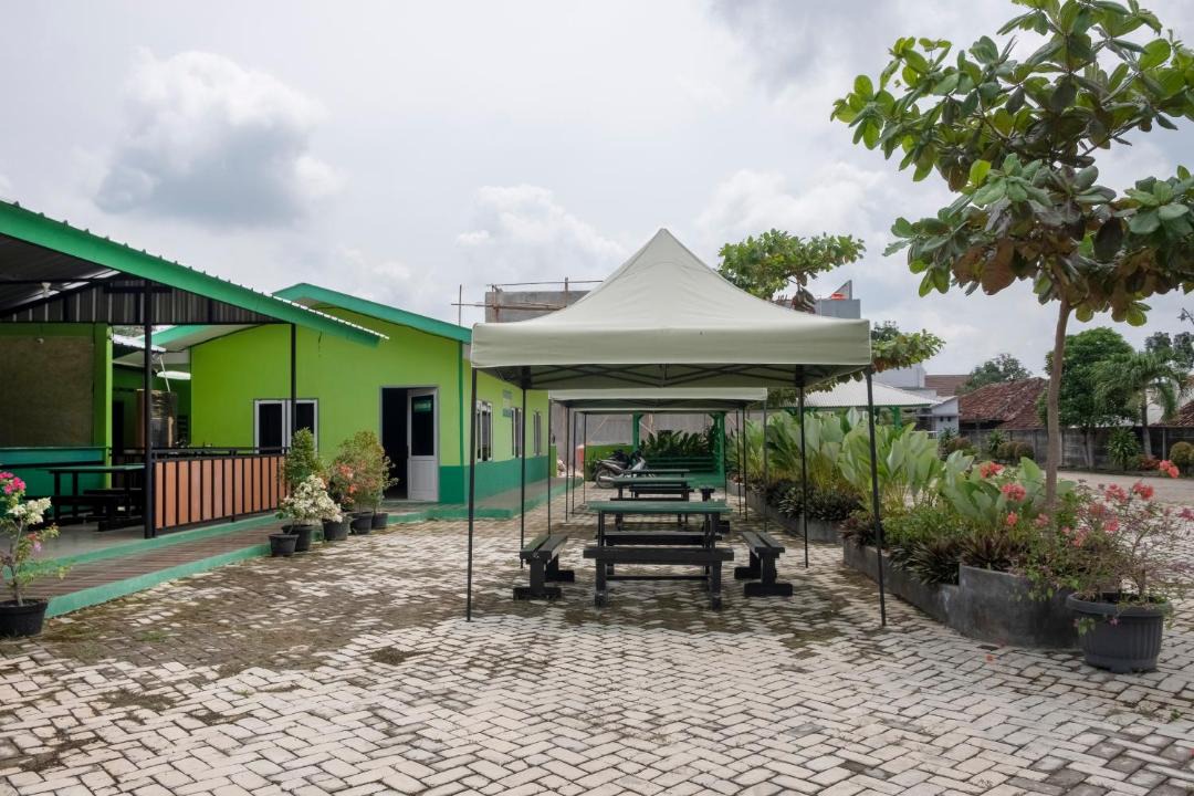 Photo of Buildings in Natar
