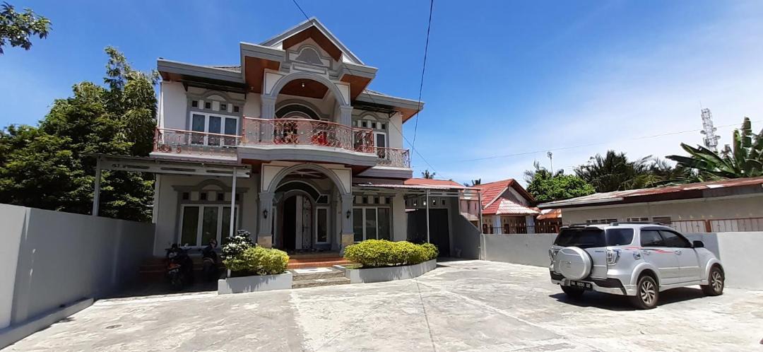 Photo of Buildings in Padang