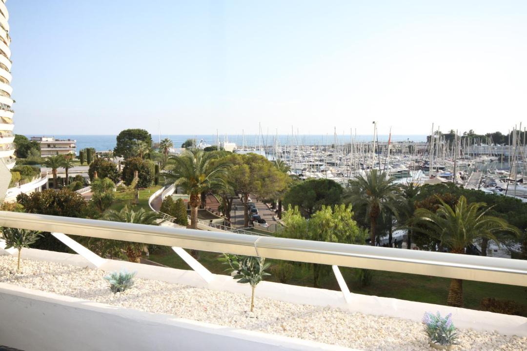 Photo of Patio Balcony in Villeneuve Loubet Beach