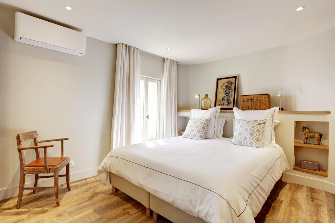 Photo of Bedroom in Antibes Old Town