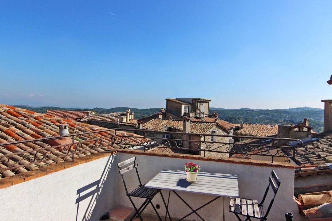 Photo of Patio Balcony in Mougins Town Centre