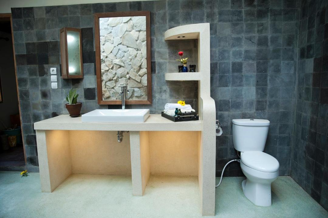 Photo of Bathroom in Bangunjiwo