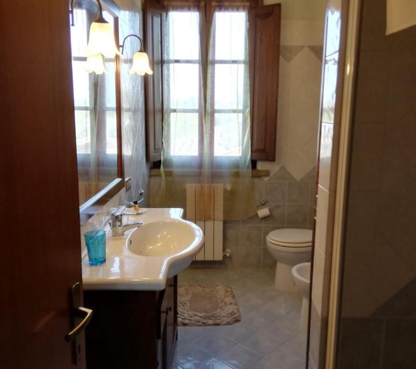 Photo of Bathroom in Vada