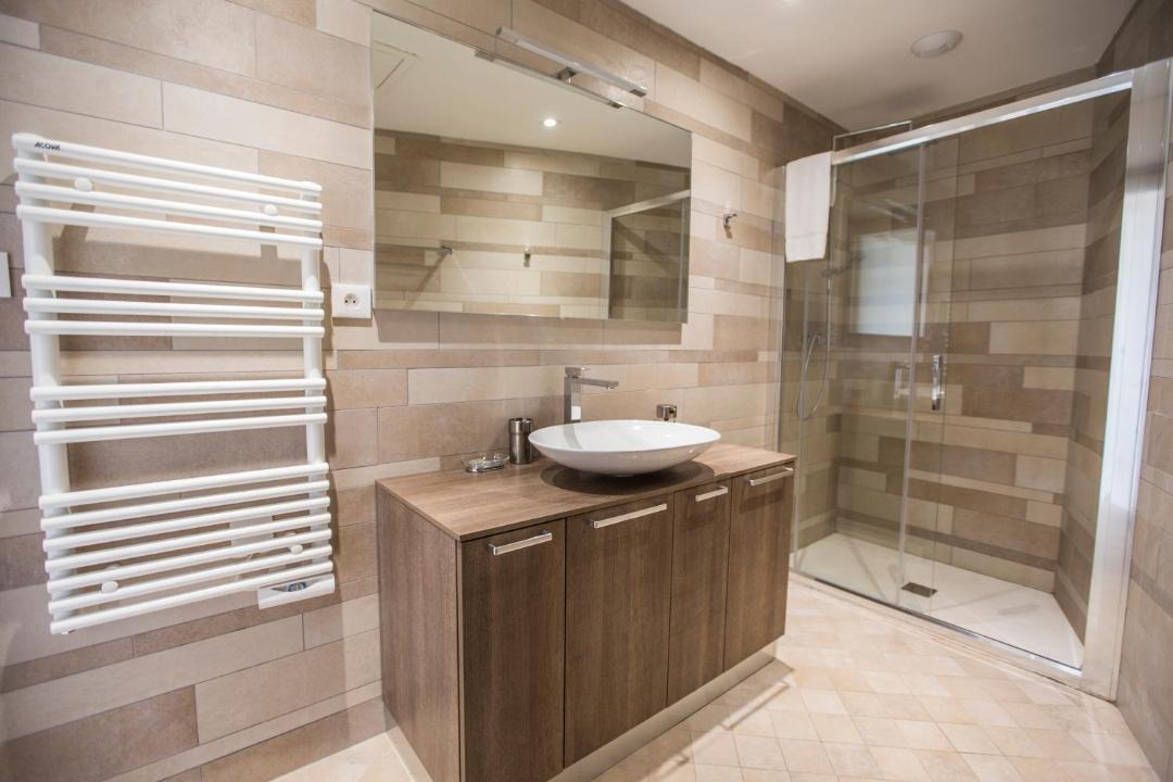 Photo of Bathroom in Cannes City Centre