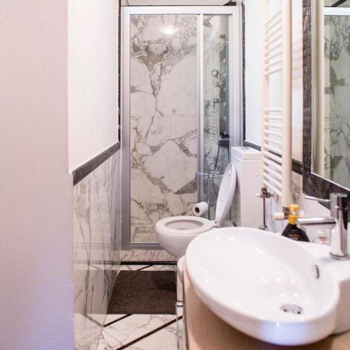 Photo of Bathroom in Carrara