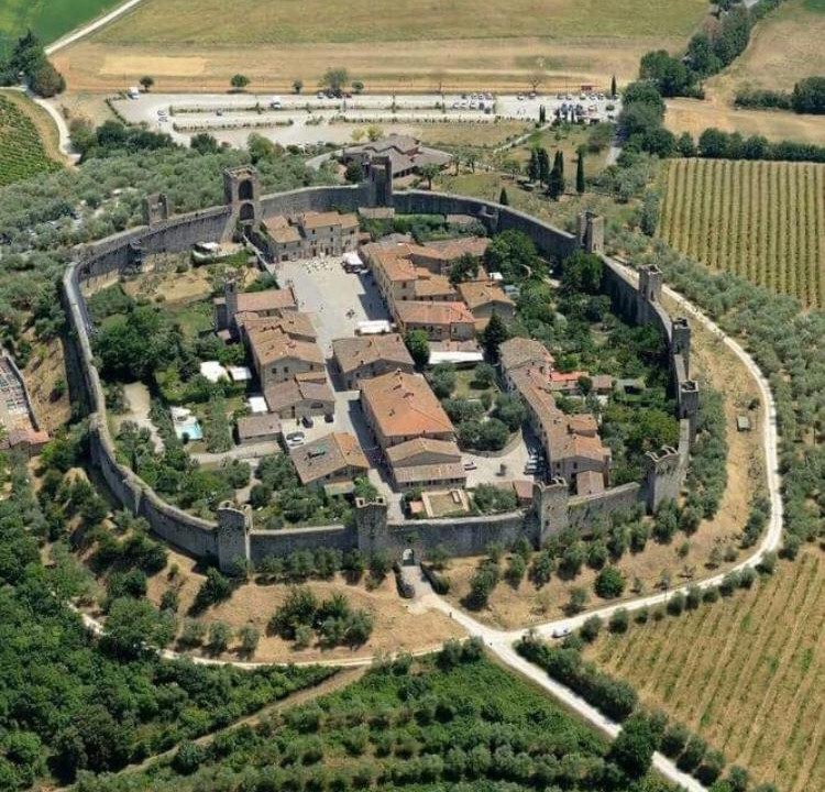 Photo of Buildings in Monteriggioni