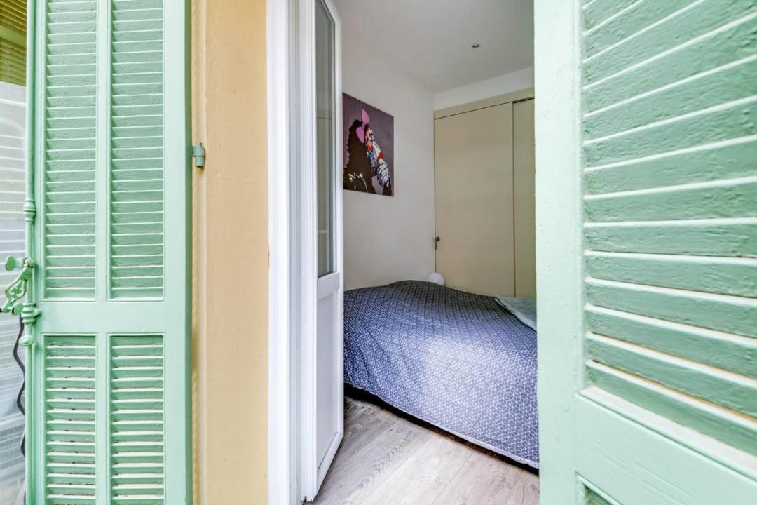 Photo of Bedroom in Prado - Republique