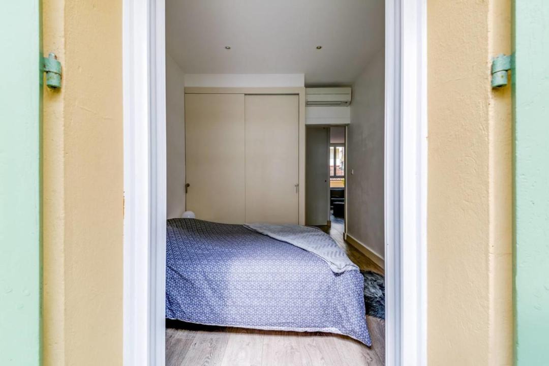 Photo of Bedroom in Prado - Republique