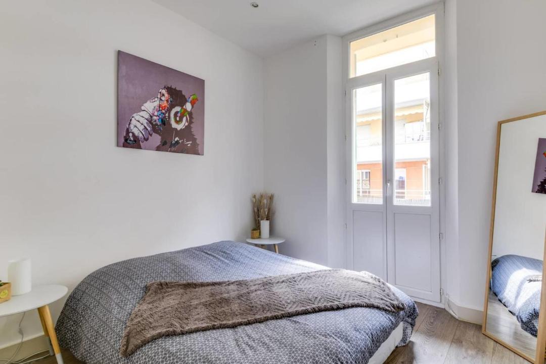 Photo of Bedroom in Prado - Republique