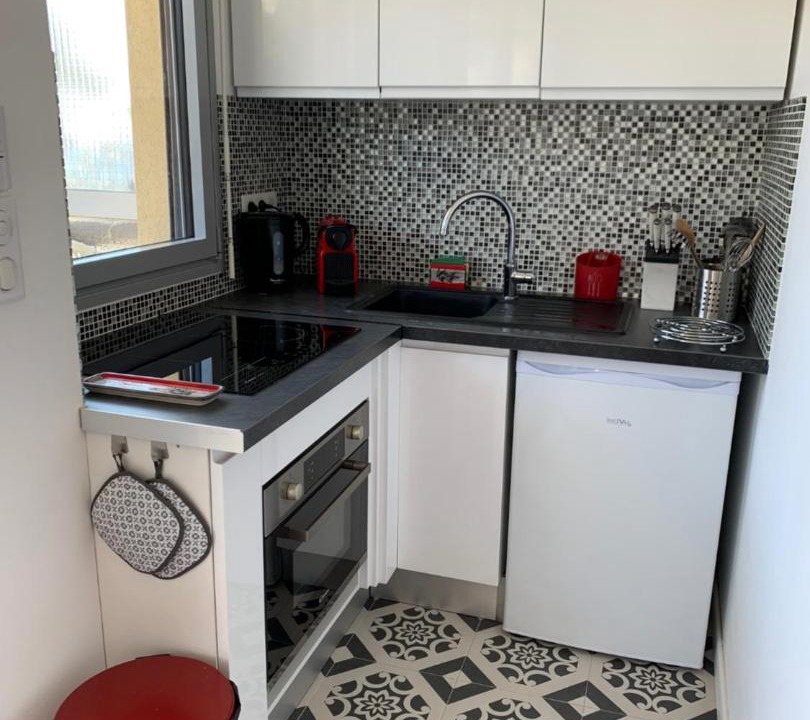Photo of Kitchen in Sainte-Maxime City Centre
